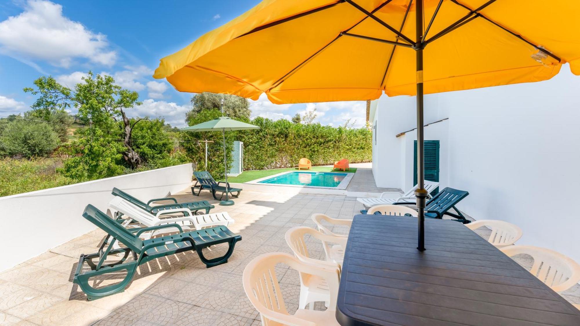 Sunny & Calm 4 Bdr House W/ Pool By Lovelystay Santo Estevao  المظهر الخارجي الصورة